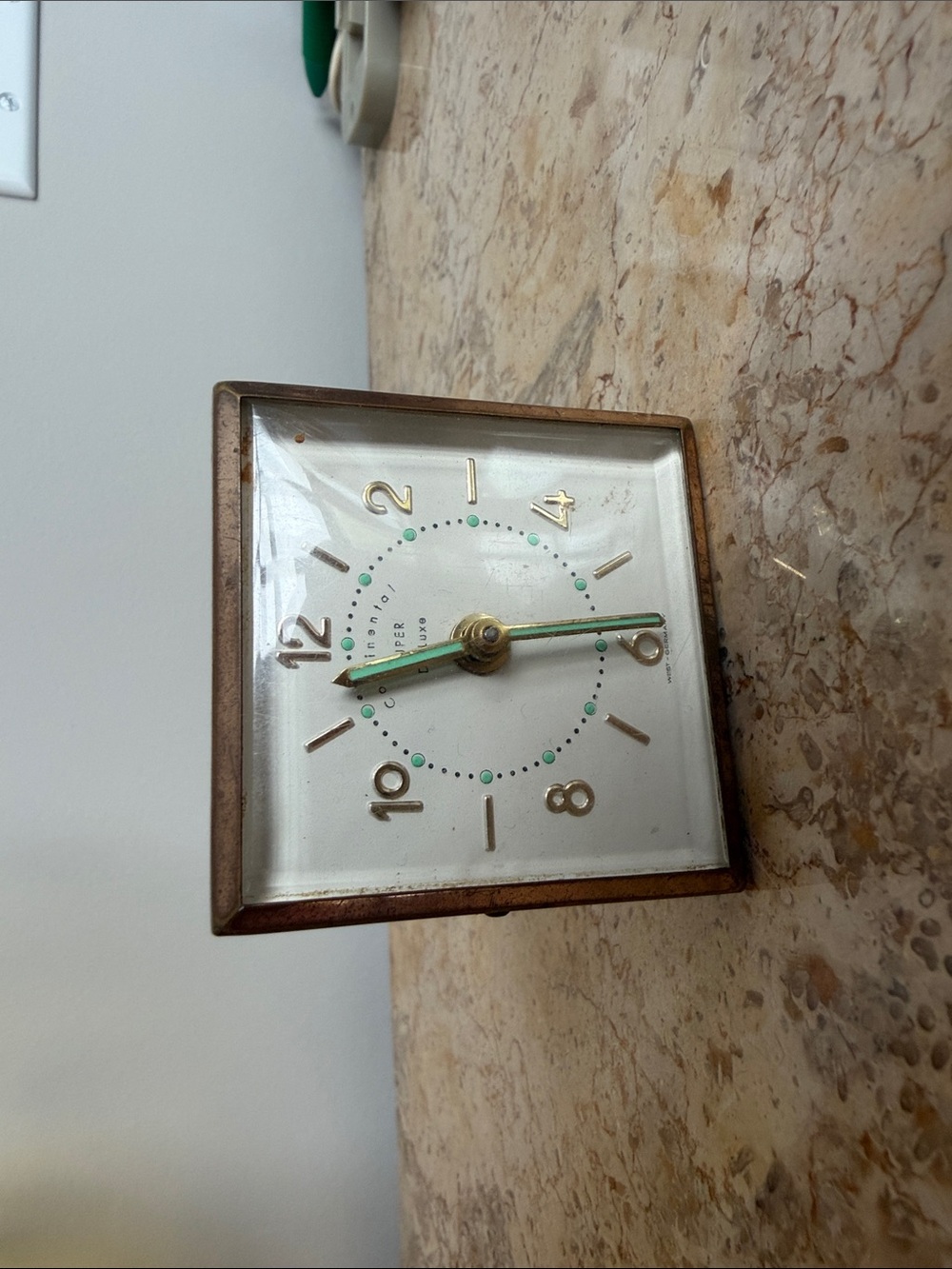Vintage Square Table Clock Decor – White and Gold